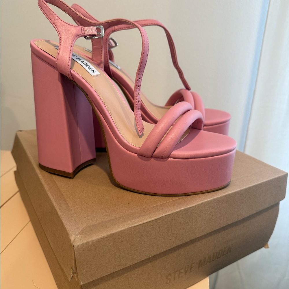 Steve Madden Pink Platform Block Heel Sandals